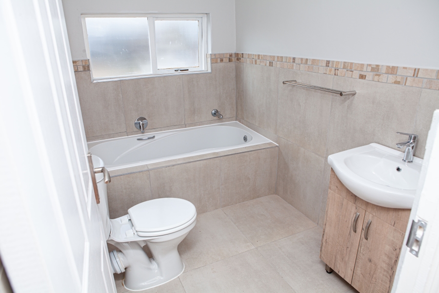 4 Bedroom Property for Sale in Old Place Western Cape